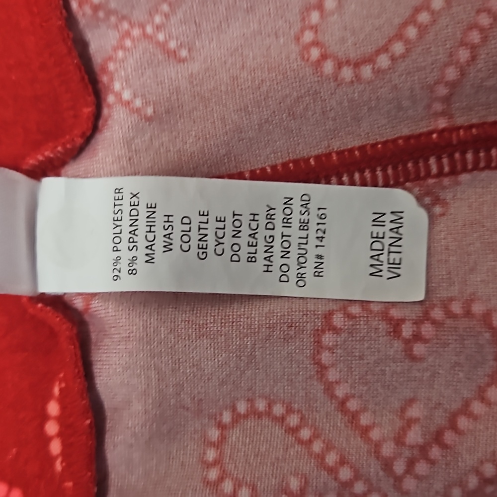 Valentine's  Day - LuLaRoe Leggings - Tall and Curvy - Picture 4 of 5